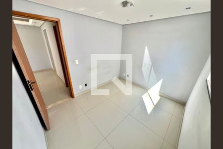 Quarto 2 de apartamento à venda com 2 quartos, 42m² em Frei Leopoldo, Belo Horizonte