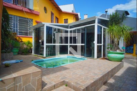 Casa à venda com 300m², 3 quartos e 4 vagasÁrea Externa