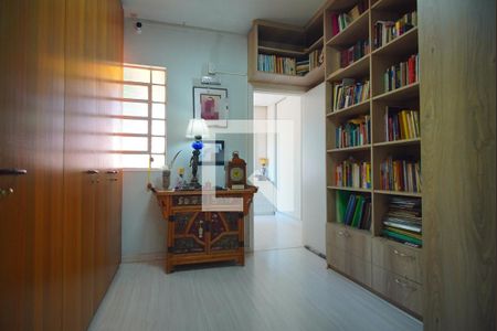 Casa à venda com 300m², 3 quartos e 4 vagasCloset