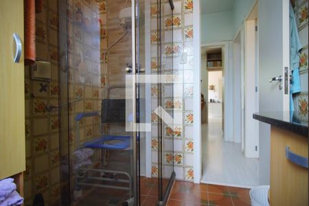 Casa à venda com 300m², 3 quartos e 4 vagasBanheiro Corredor 1