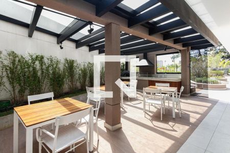 Apartamento à venda com 62m², 2 quartos e 1 vagaCondomínio - Churrasqueira 