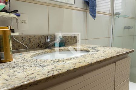 Casa à venda com 140m², 3 quartos e 2 vagas Casa à venda com 140m², 3 quartos e 2 vagasBanheiro da Suíte 1