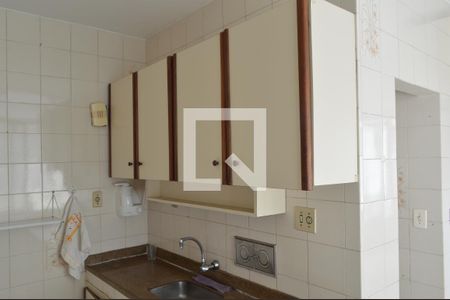 Apartamento à venda com 80m², 3 quartos e 2 vagasCozinha