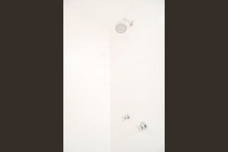 Apartamento à venda com 80m², 2 quartos e 1 vaga Apartamento à venda com 80m², 2 quartos e 1 vagaChuveiro