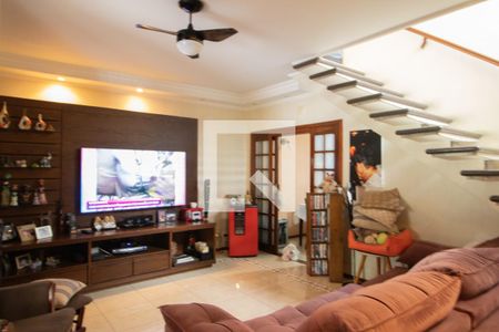 Casa de Condomínio à venda com 3 quartos, 200m² em Vila Leonor, São Paulo