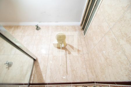 Banheiro 2 de casa de condomínio à venda com 3 quartos, 200m² em Vila Leonor, São Paulo