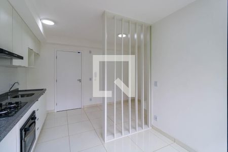 Sala/Cozinha de apartamento para alugar com 2 quartos, 41m² em Jardim Parque Morumbi, São Paulo
