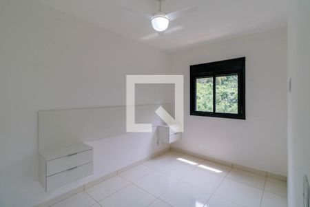 Quarto 1 de apartamento para alugar com 2 quartos, 41m² em Jardim Parque Morumbi, São Paulo