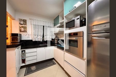 Apartamento à venda com 140m², 4 quartos e 2 vagasCozinha