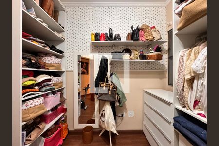 Apartamento à venda com 140m², 4 quartos e 2 vagasQuarto 2