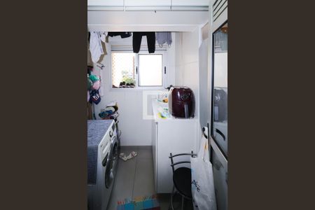 Apartamento à venda com 79m², 3 quartos e 2 vagas Apartamento à venda com 79m², 3 quartos e 2 vagasÁrea de Serviço