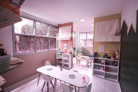 Apartamento à venda com 79m², 3 quartos e 2 vagas Apartamento à venda com 79m², 3 quartos e 2 vagasÁrea comum - brinquedoteca