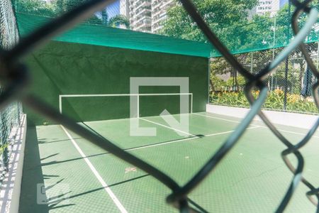 Apartamento à venda com 96m², 3 quartos e 1 vaga Apartamento à venda com 96m², 3 quartos e 1 vagaQuadra de Squash