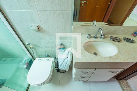 Apartamento à venda com 158m², 4 quartos e 4 vagas Apartamento à venda com 158m², 4 quartos e 4 vagasBanheiro