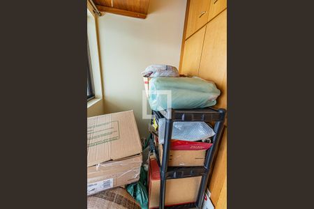 Apartamento à venda com 158m², 4 quartos e 4 vagas Apartamento à venda com 158m², 4 quartos e 4 vagasQuarto de serviço