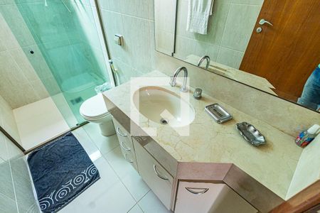 Apartamento à venda com 158m², 4 quartos e 4 vagas Apartamento à venda com 158m², 4 quartos e 4 vagasBanheiro