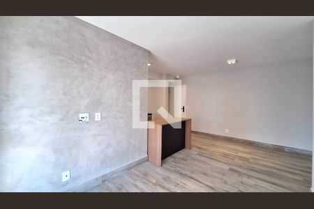 Sala de apartamento para alugar com 2 quartos, 75m² em Vila Ipojuca , São Paulo