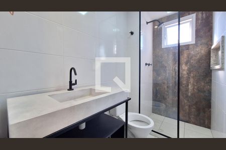Banheiro da Suíte de apartamento para alugar com 2 quartos, 75m² em Vila Ipojuca , São Paulo