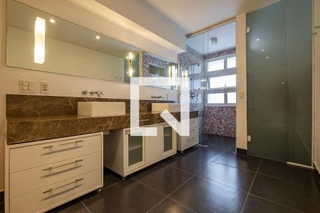 Apartamento à venda com 287m², 4 quartos e 3 vagasQuarto