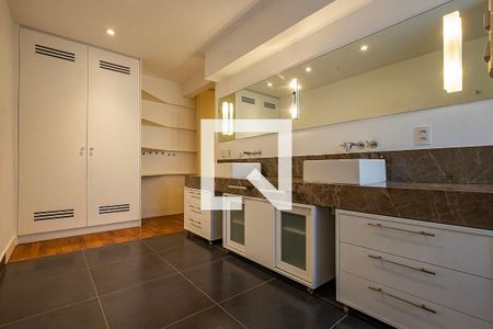 Apartamento à venda com 287m², 4 quartos e 3 vagasQuarto