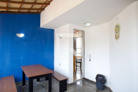 Apartamento à venda com 120m², 2 quartos e 2 vagasCobertura