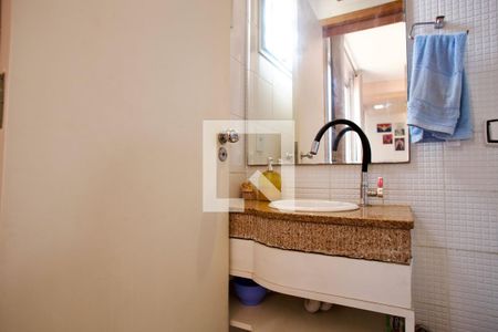 Apartamento à venda com 120m², 2 quartos e 2 vagasLavabo