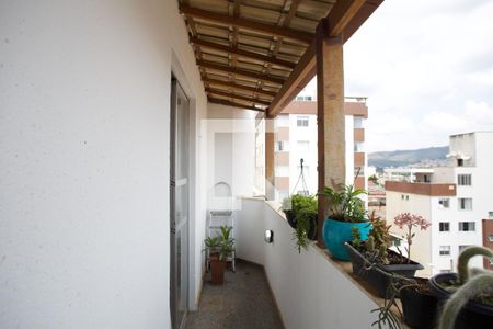 Apartamento à venda com 120m², 2 quartos e 2 vagasVaranda da Sala