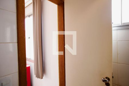 Apartamento à venda com 120m², 2 quartos e 2 vagasLavabo