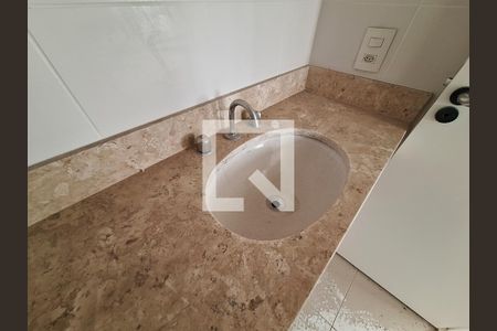Banheiro de apartamento à venda com 2 quartos, 52m² em Vila Aurora (zona Norte), São Paulo