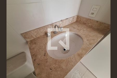 Apartamento à venda com 52m², 2 quartos e 2 vagasBanheiro Quarto 1