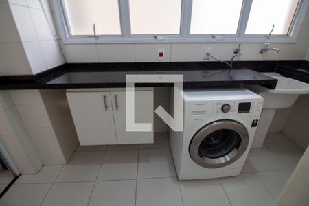 Apartamento para alugar com 111m², 3 quartos e 2 vagas Apartamento para alugar com 111m², 3 quartos e 2 vagasÁrea de Serviço