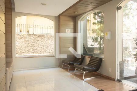 Apartamento à venda com 115m², 3 quartos e 2 vagasHall social