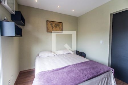 Casa de condomínio à venda com 310m², 3 quartos e 3 vagasSuíte 2