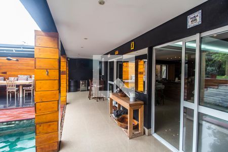 Casa de condomínio à venda com 310m², 3 quartos e 3 vagasÁrea gourmet