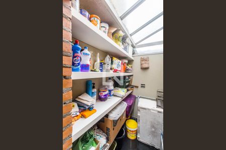 Casa de condomínio à venda com 310m², 3 quartos e 3 vagasDespensa