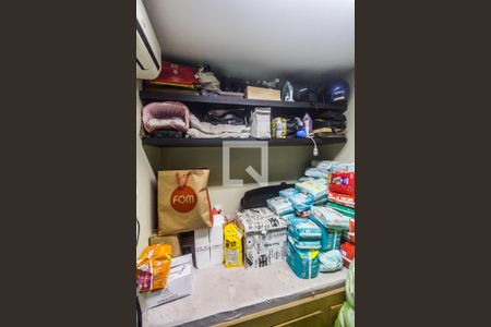 Casa de condomínio à venda com 310m², 3 quartos e 3 vagasDespensa