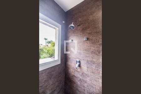 Casa de condomínio à venda com 310m², 3 quartos e 3 vagasDetalhe do Banheiro da Suite