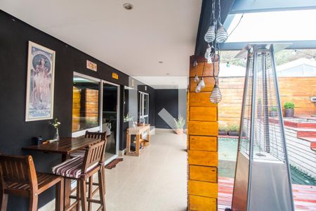 Casa de condomínio à venda com 310m², 3 quartos e 3 vagasÁrea gourmet