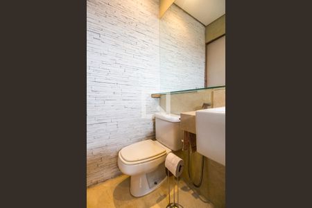 Casa de condomínio à venda com 310m², 3 quartos e 3 vagasBanheiro da Suíte 2