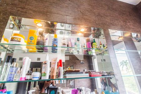 Casa de condomínio à venda com 310m², 3 quartos e 3 vagasDetalhe do Banheiro da Suite