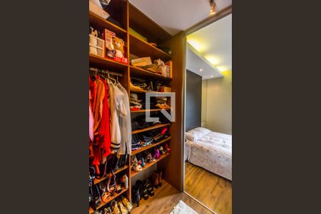 Casa de condomínio à venda com 310m², 3 quartos e 3 vagasCloset da suíte 3