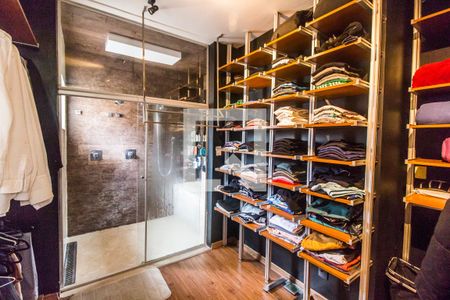 Casa de condomínio à venda com 310m², 3 quartos e 3 vagasCloset da suíte 1