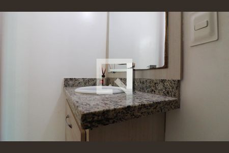 Casa de condomínio à venda com 80m², 2 quartos e 1 vagaLavabo