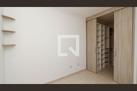 Casa de condomínio à venda com 80m², 2 quartos e 1 vagaCloset da suíte 2