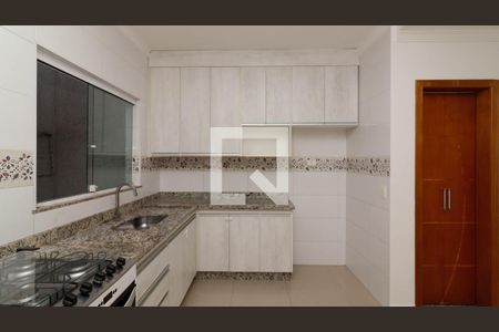 Casa de condomínio à venda com 80m², 2 quartos e 1 vagaCozinha