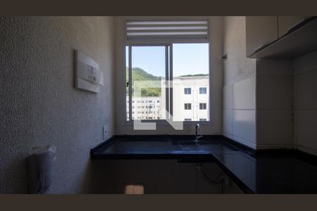 Apartamento para alugar com 43m², 2 quartos e 1 vaga Apartamento para alugar com 43m², 2 quartos e 1 vagaCozinha e Área de Serviço