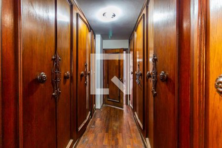 Casa para alugar com 385m², 4 quartos e 5 vagasSuíte 1