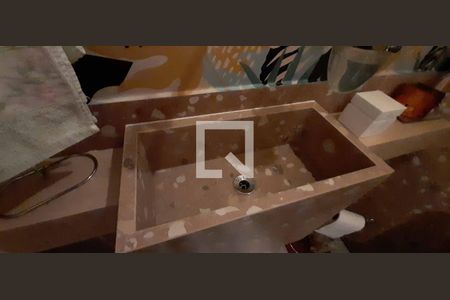 Apartamento à venda com 67m², 2 quartos e 1 vaga Apartamento à venda com 67m², 2 quartos e 1 vagaLavabo