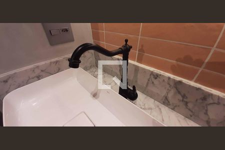 Apartamento à venda com 67m², 2 quartos e 1 vaga Apartamento à venda com 67m², 2 quartos e 1 vagaBanheiro da Suíte