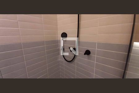 Apartamento à venda com 67m², 2 quartos e 1 vaga Apartamento à venda com 67m², 2 quartos e 1 vagaBanheiro Social